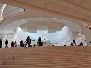 Treppenaufgang im neuen Bahnhof des World Trade Centers